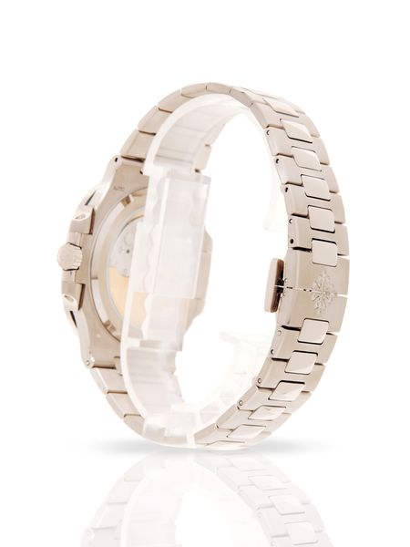 Patek Philippe Nautilus 5811/1G-001